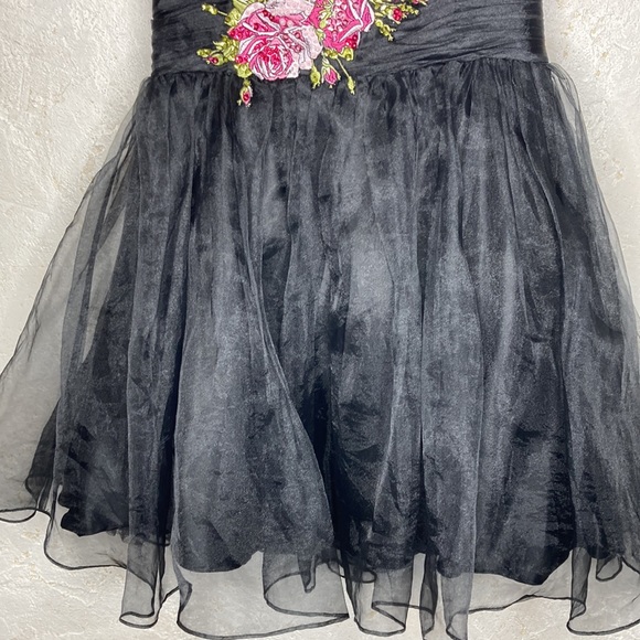 Betsey Johnson Dress - Picture 6 of 11